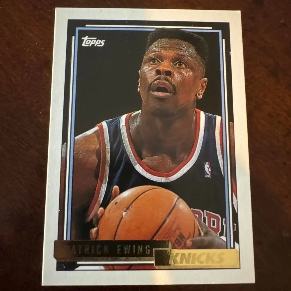 Vintage 1992 Topps Gold Patrick Ewing New York Knicks basketball card